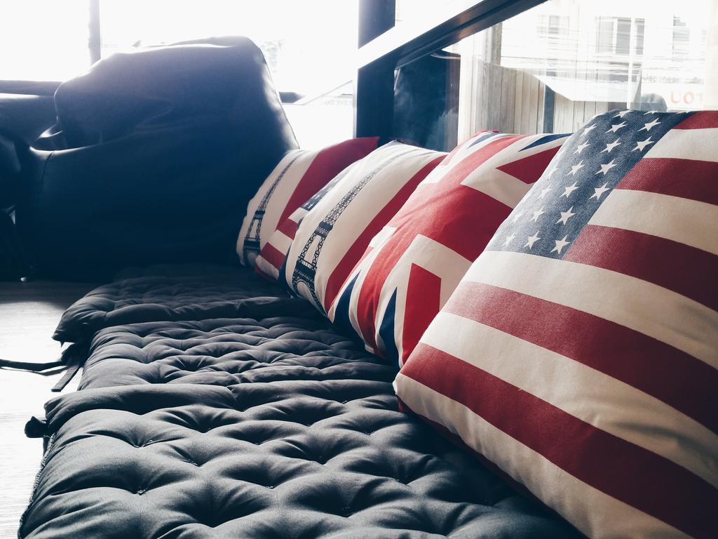 Bed Hostel *